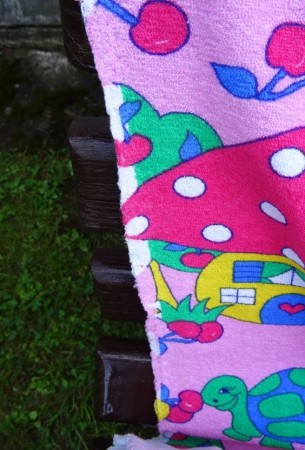 Odprodej nadbytečného textilu, bavlněné froté s elastanem, tiskové chyby na okrajích